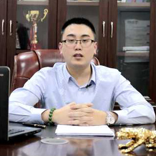 總經理(lǐ)：楊亮(liàng)